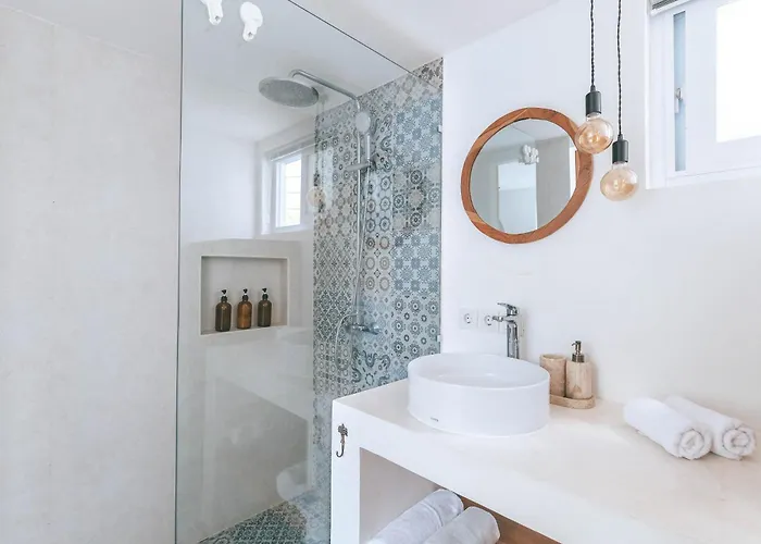 2br Sun&moon Pool Villa, Walk To Cafes, Near